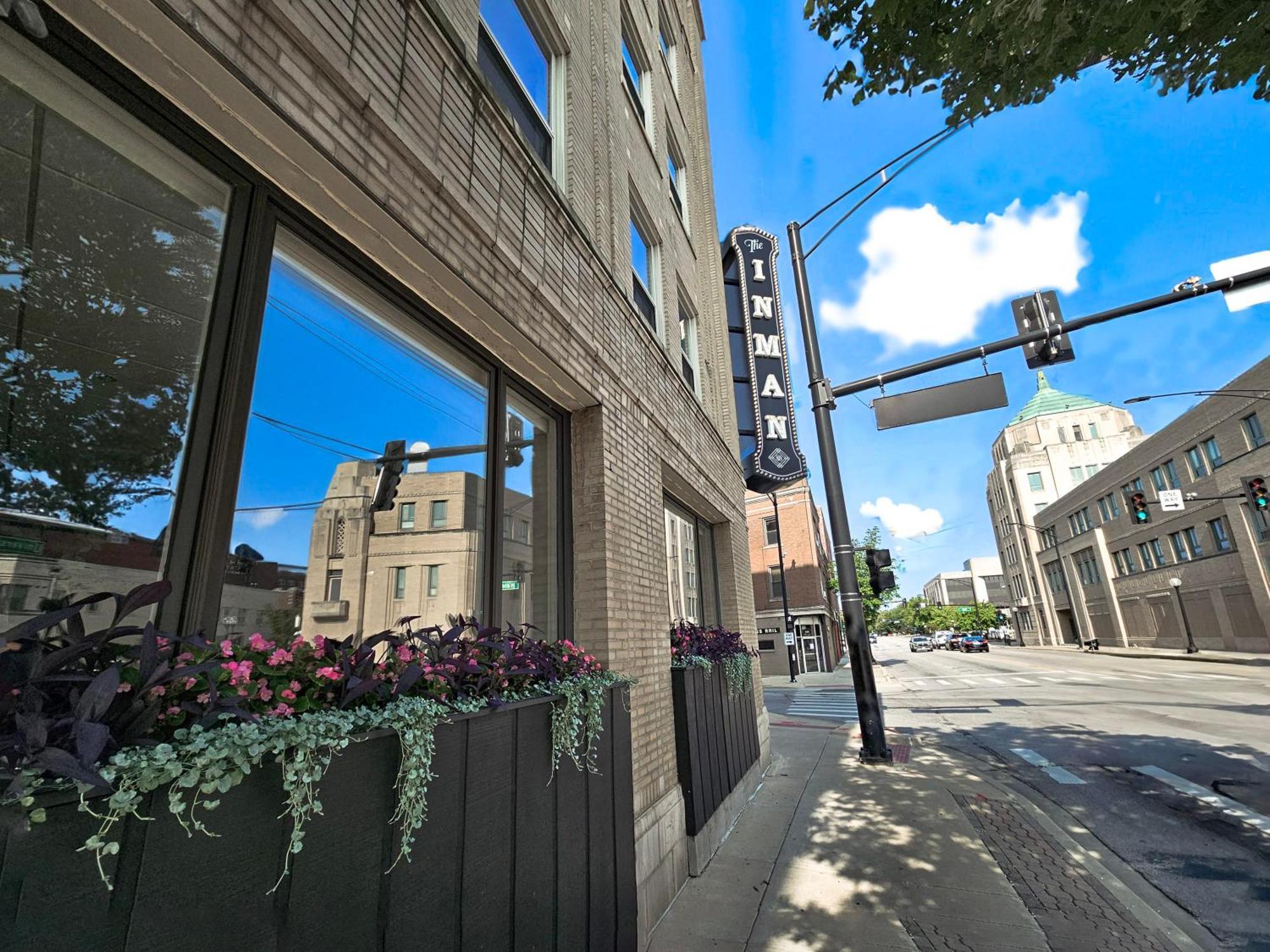 Cozy King Bed Stay At The Historic Inman - 201 Champaign Extérieur photo